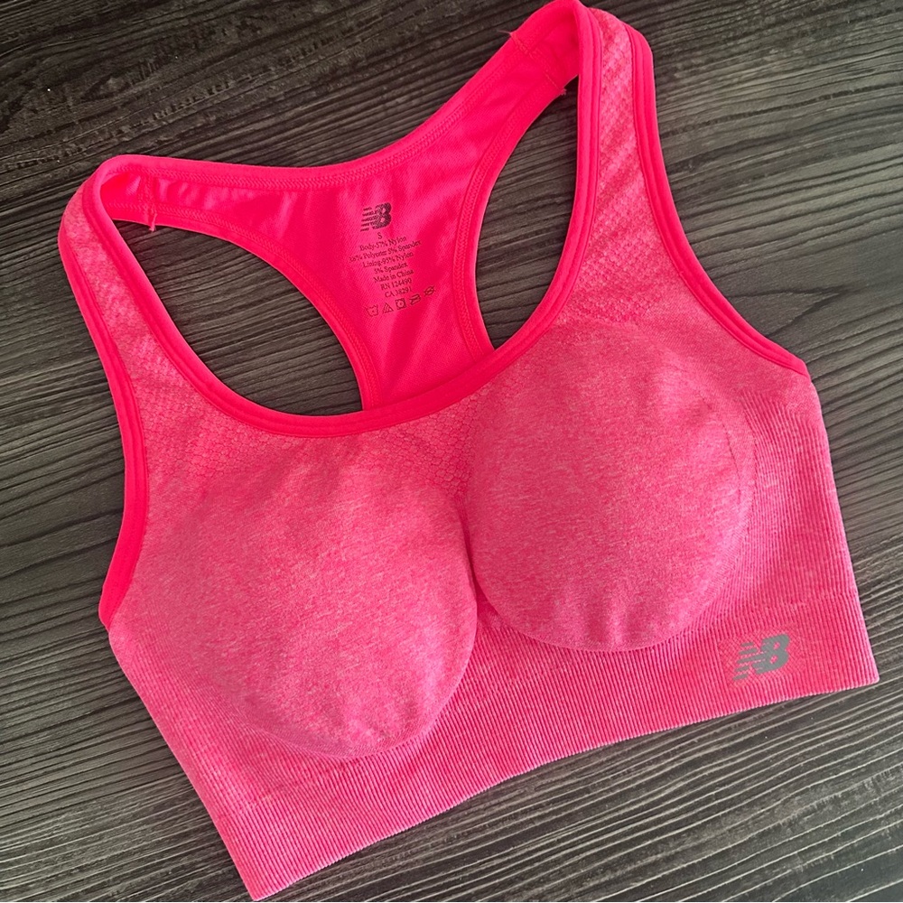 New Balance Women's Pink Sports Bra Sise S Padded